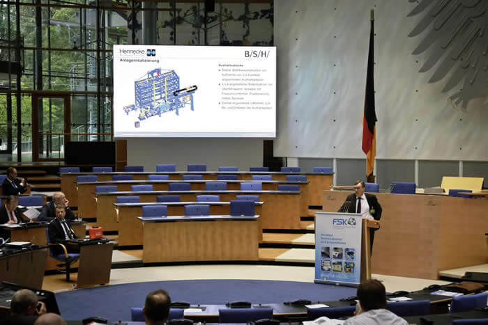 Presentation of the KTT plant technology by Rolf Bohländer (Hennecke GmbH) and Jürgen Lanzinger (BSH Hausgeräte GmbH)
